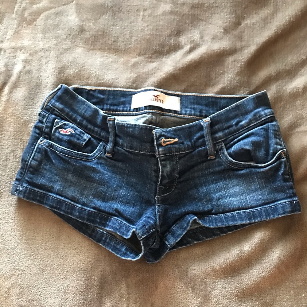 Women’s Hollister shorts